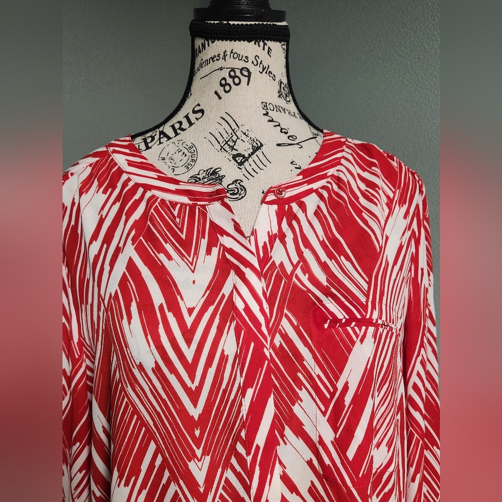 NYDJ Red and White Women's Top - Picture 2 of 7